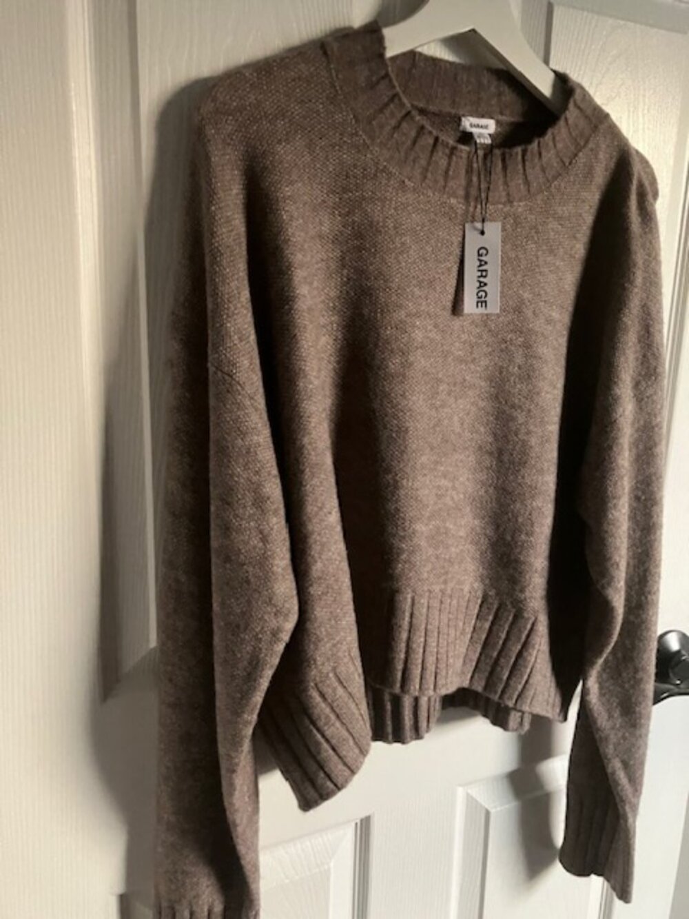G A R A G E  H a z e l n u t Sweater — NWT — S i z e  L a r g e